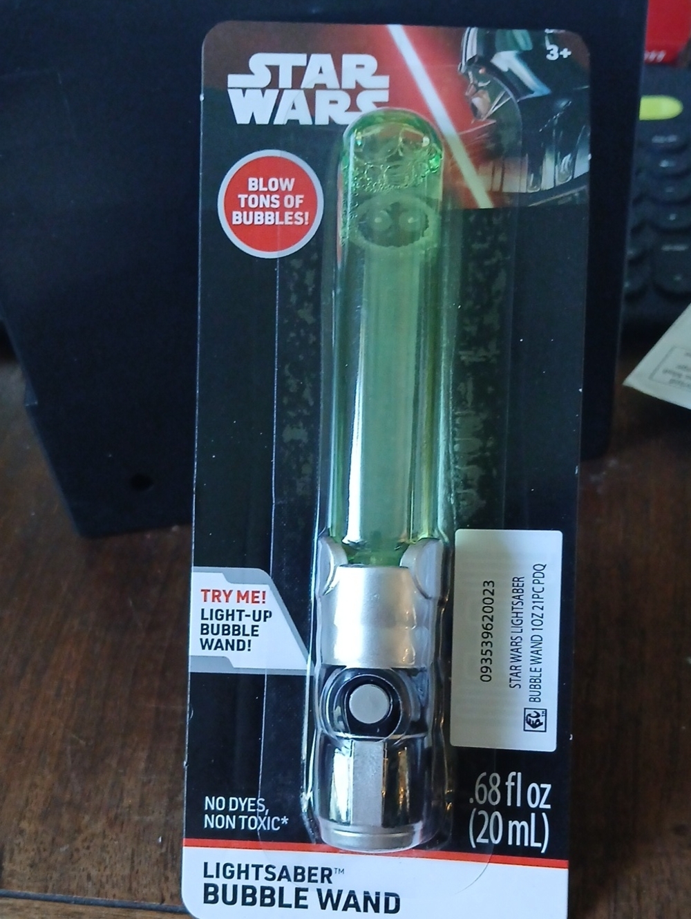 Star Wars Green Lightsaber Bubble Wand with Silver Hilt
